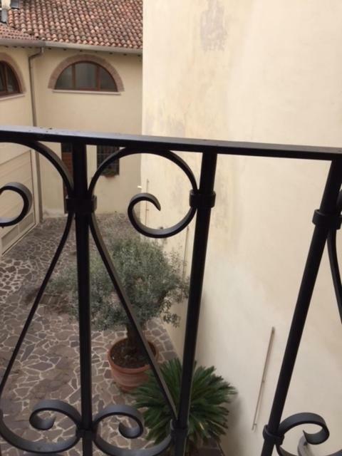 Appartement Palazzo Guerrieri Da Fermo à Mantoue Extérieur photo