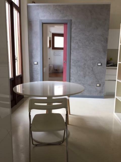 Appartement Palazzo Guerrieri Da Fermo à Mantoue Extérieur photo